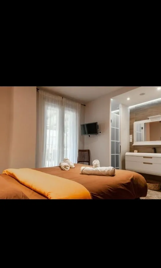 Apartment Comodidad En Primera Linea De Playa Benalmadena Spain